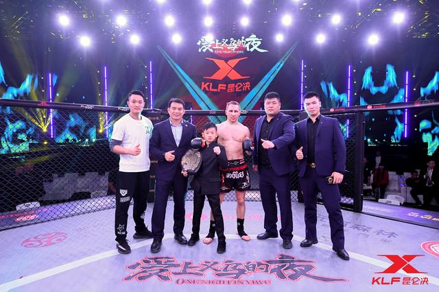 这个夏天一定要来一杯蜜雪冰城,这个夏天一定要来一趟哈尔滨