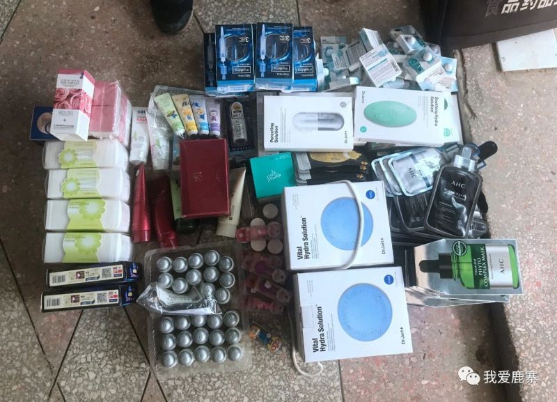 进口化妆品未加贴中文标签,进口的化妆品必须要有中文标识么