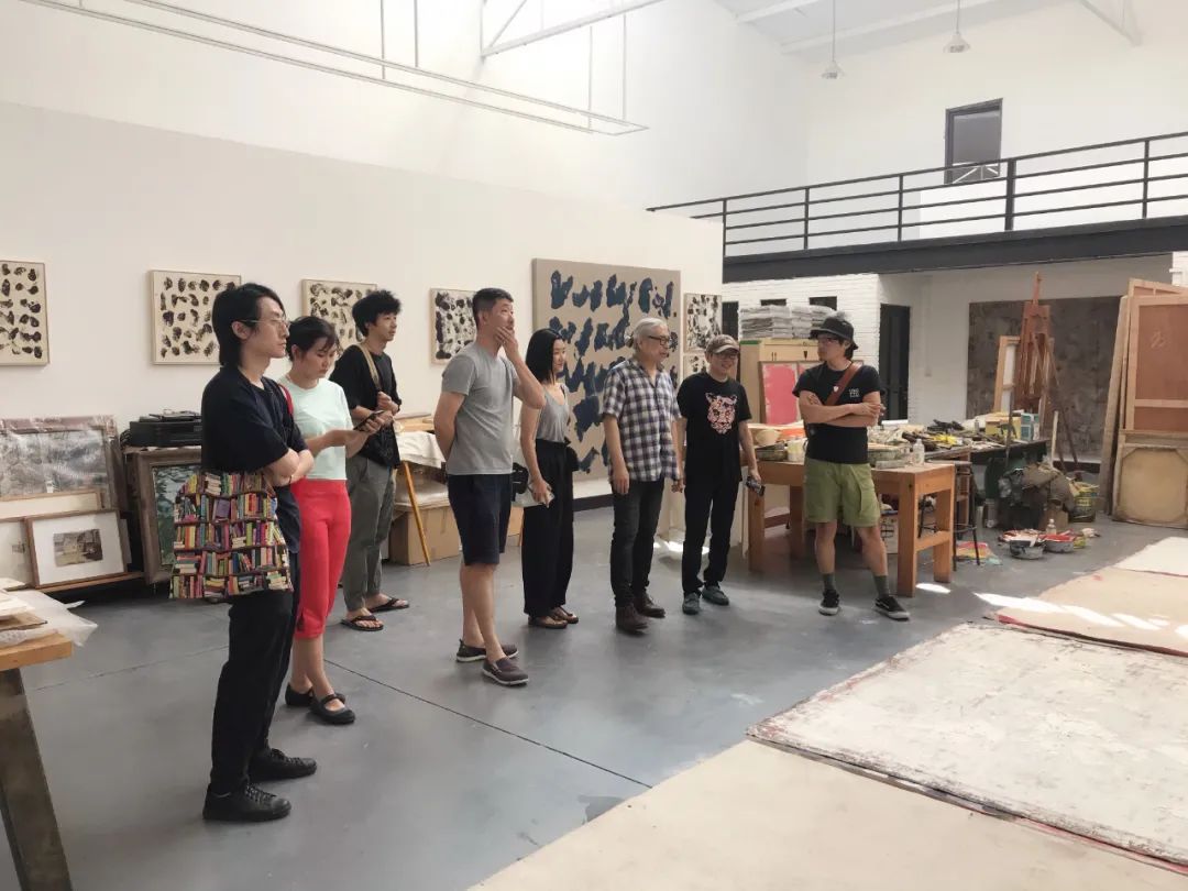 第一届“央美抽象高研班”即将启动|部分入选学员赴孟禄丁等导师工作室参观访问