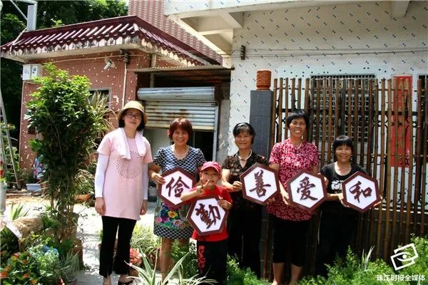 开门见假山鱼池,开门见室内花园