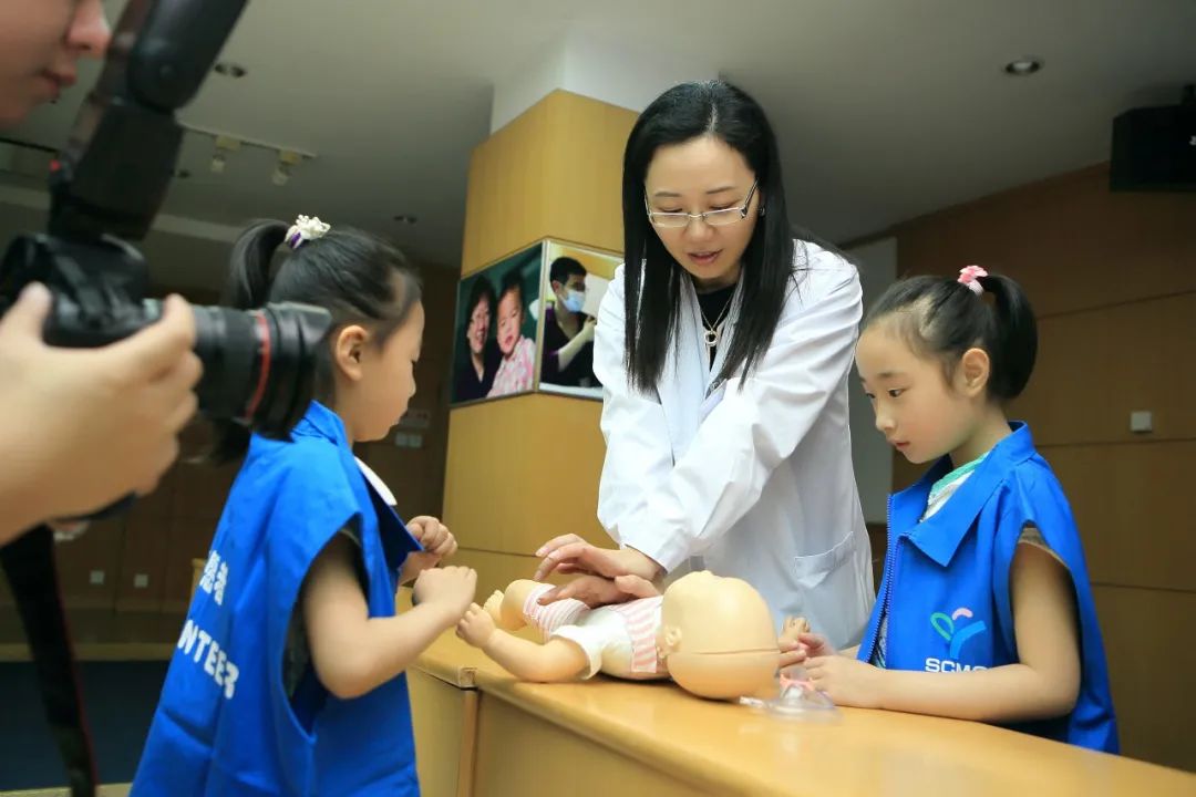 今日启明星︱儿童睡眠事关民族兴旺大计——访2010级星友、上海交通大学医学院副院长江帆教授