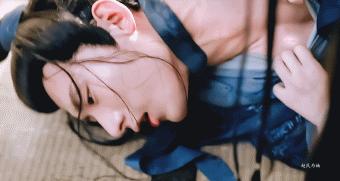 琉璃被浇开水大结局,琉璃让成毅爆火了吗