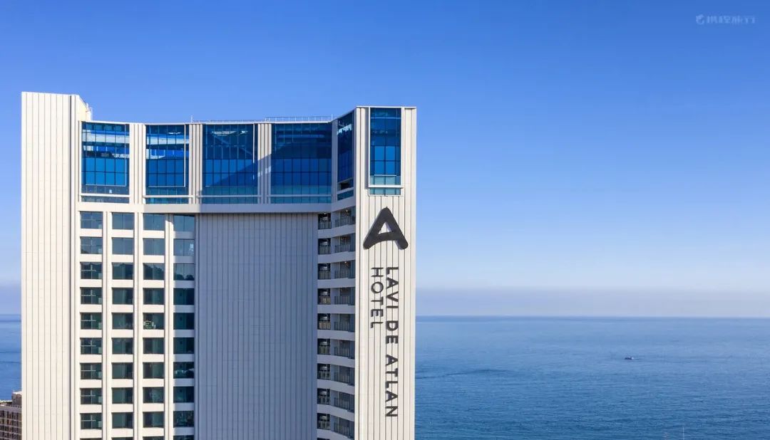 彻底开挂了！半岛、安缦、柏悦放绝招！索菲特套房1晚¥999，冲绳返场