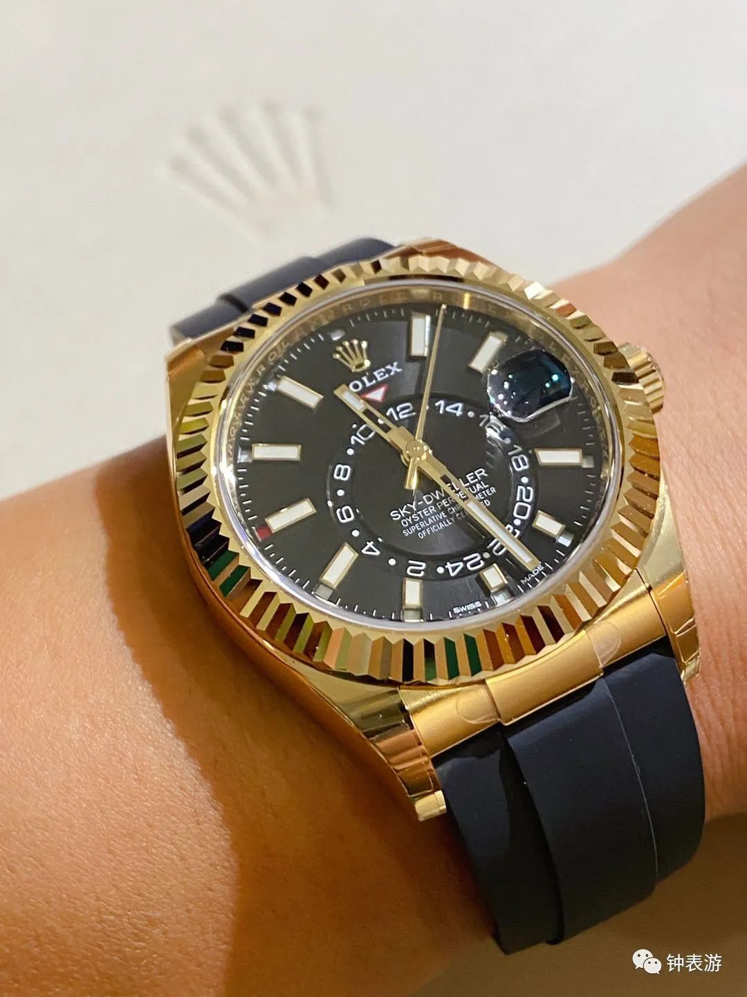 劳力士绿鬼和黑间金,劳力士新款绿水鬼超强放大细节图