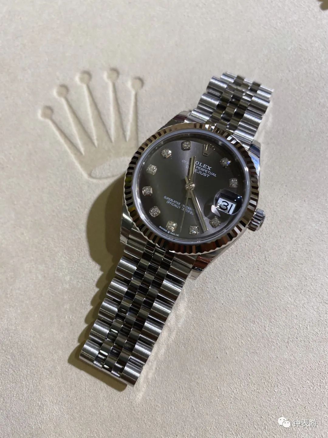 劳力士绿鬼和黑间金,劳力士新款绿水鬼超强放大细节图