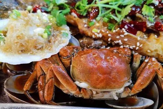 聚餐适合的菜品,小聚招牌炒鸡