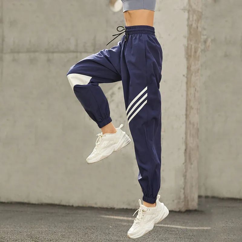 显瘦的女团裤,女团裤穿搭酷