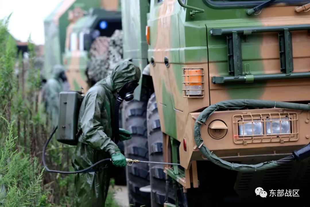 热点｜岸导团联手防化营，出击