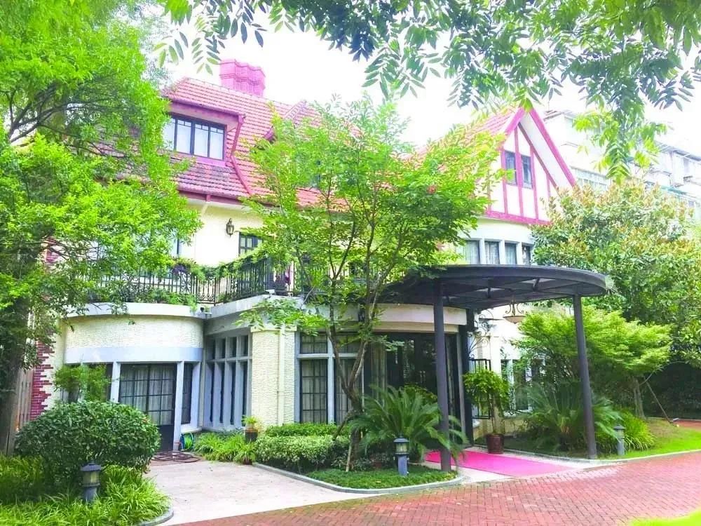 你知道吗？新中国第一张股票就诞生在你熟悉的这条路上！