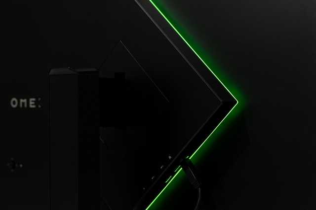 惠普暗影精灵25i显示器测评,惠普omen暗影精灵跑分