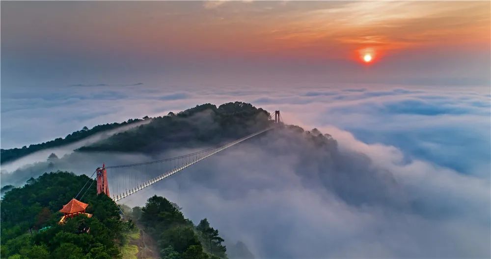 上车旅游打卡,上车打卡下车打卡