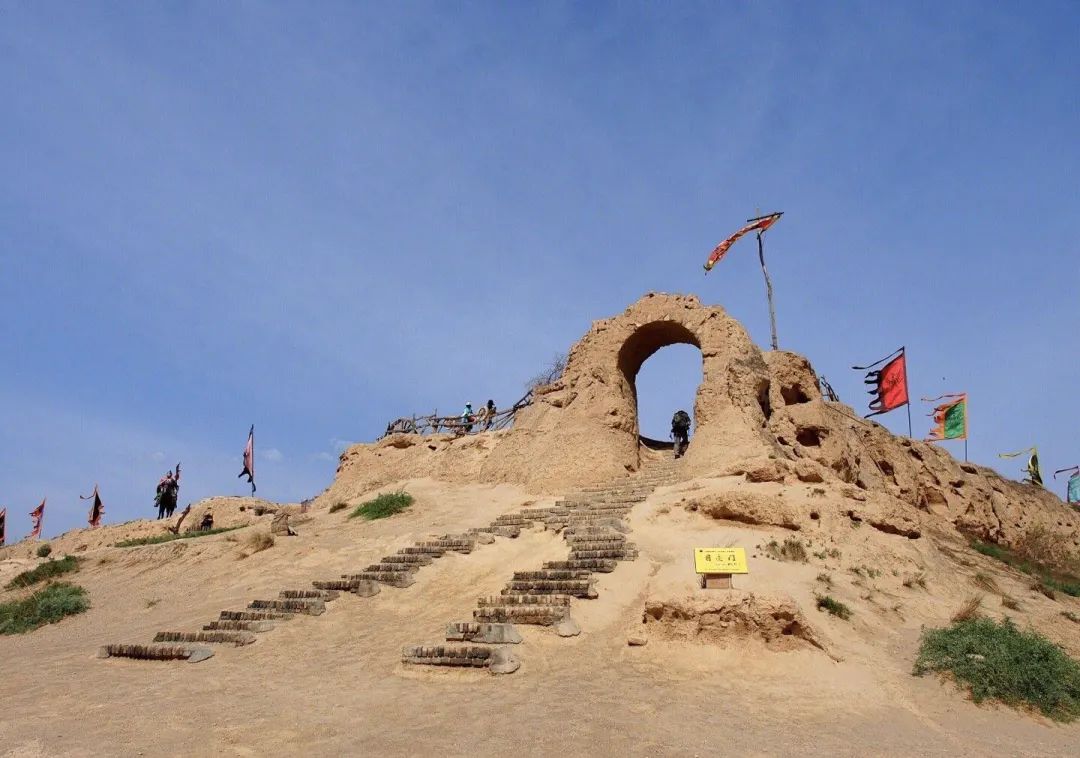 宁夏适合3-4月份旅游,宁夏的秋天