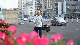 原来养老还可以这么“潮”!百岁老人体验康养新风尚