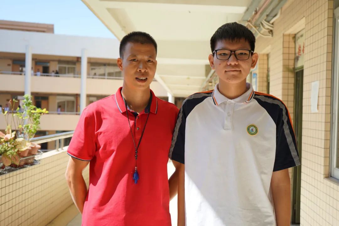 体育老师都当过班主任吗,东莞体育老师做班主任