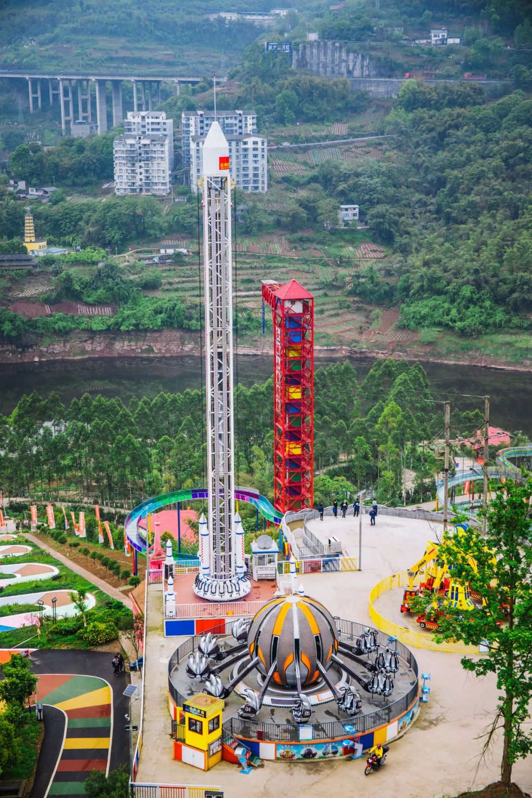 五一重庆新晋打卡公园,重庆海陆空大世界游乐园