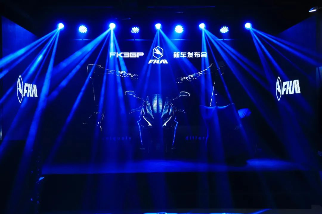 最便宜的双缸250仿赛,250双缸仿赛单摇臂