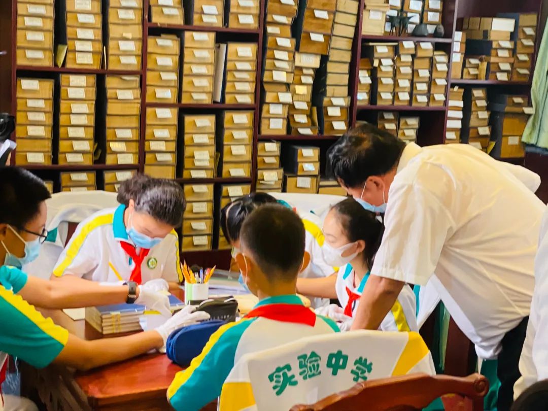 为什么进？进什么？怎么进？委员强调了这个“进”