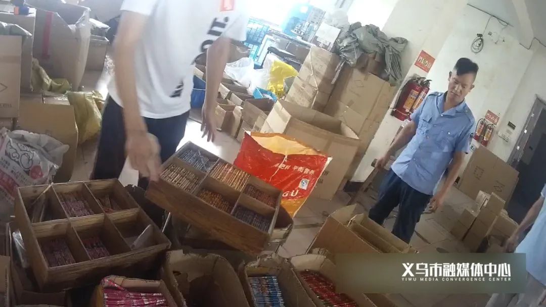 小朋友的铅笔千万不要随便选,家长不要给孩子买高档文具