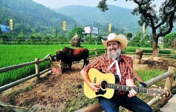 马克·力文：我，一个美国人，拿到了中国绿卡