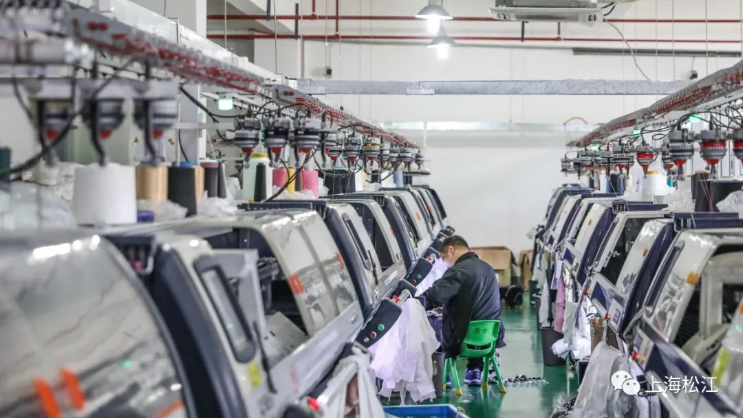 品牌折扣女装1折抢,1折店精品女装