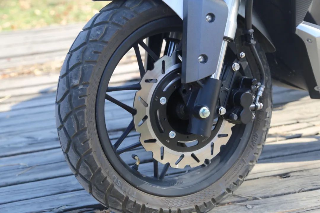 力帆kpv150品控怎么样,力帆kpv150对比豪爵uhr150