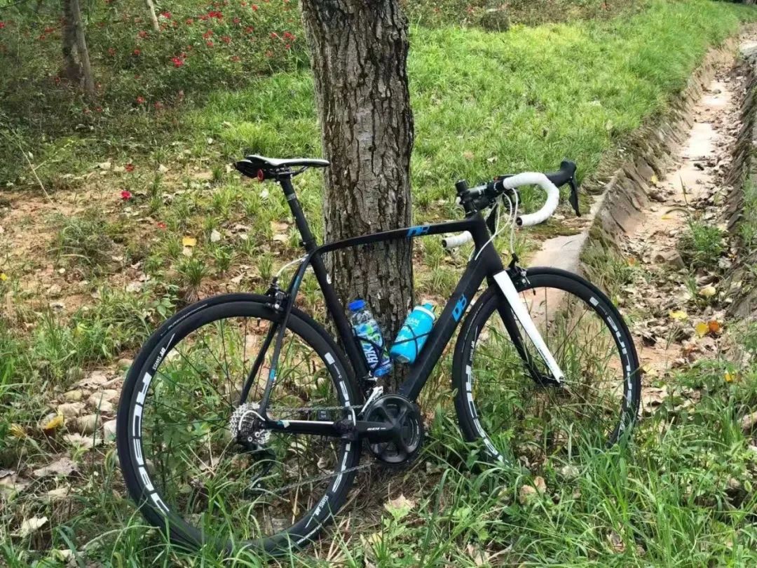 不同年龄段车友骑什么车,全国骑友都骑什么车山地车