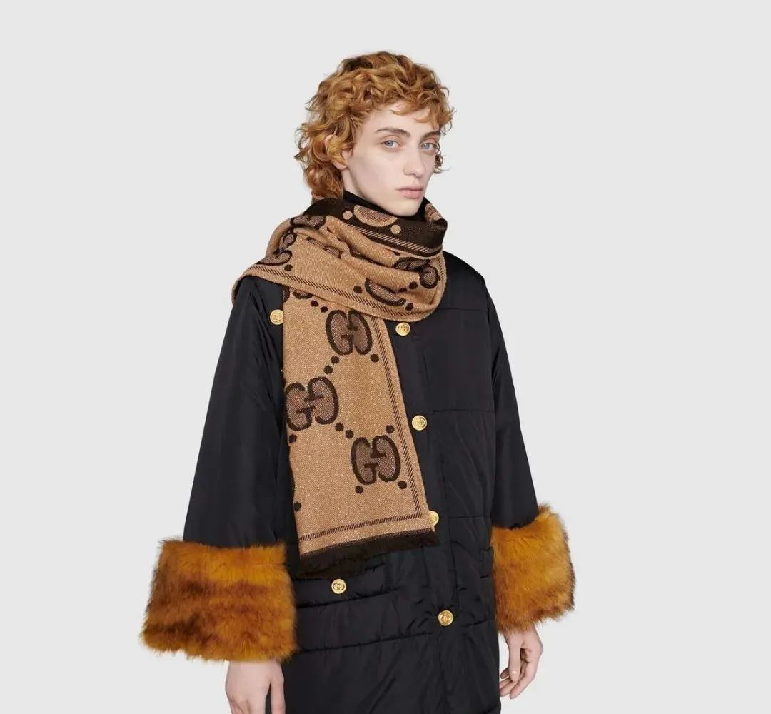 冬季的氛围感穿搭怎么能少了围巾,秋冬氛围感穿搭围巾