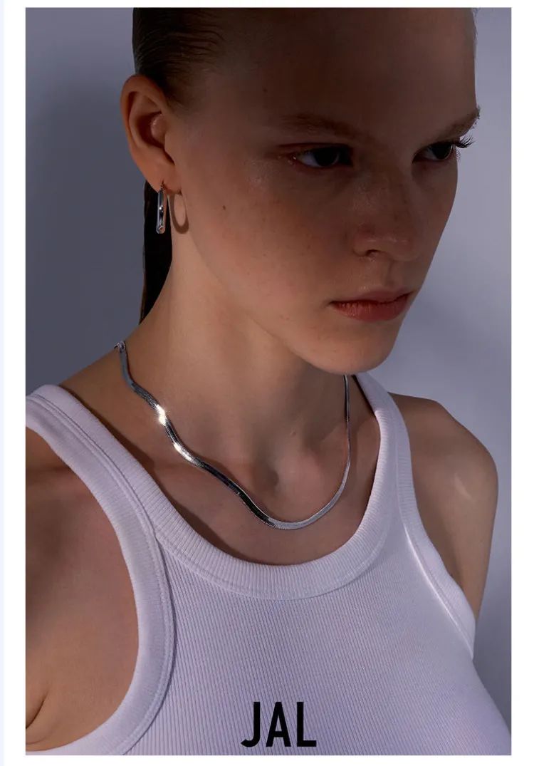 轻奢必买配饰百搭单品,夏季配饰必备这三款