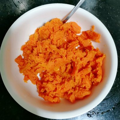 马苏里拉芝士焗红薯微波炉,微波炉芝士焗红薯要蒸多久