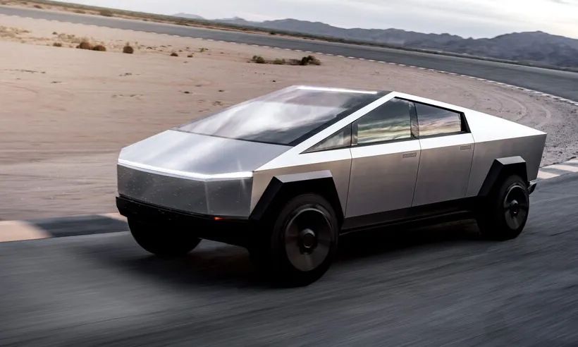 误传！特斯拉没出足球鞋，但做音乐、造火箭都是认真的