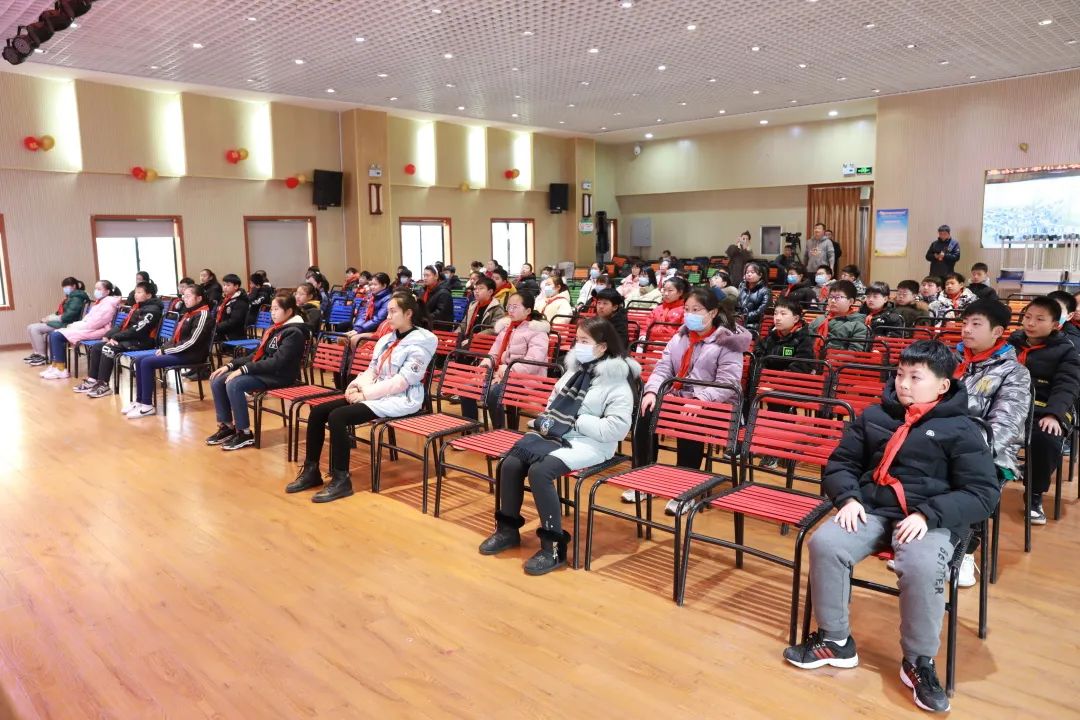 海德民副检察长到许昌市毓秀路小学讲授法治课