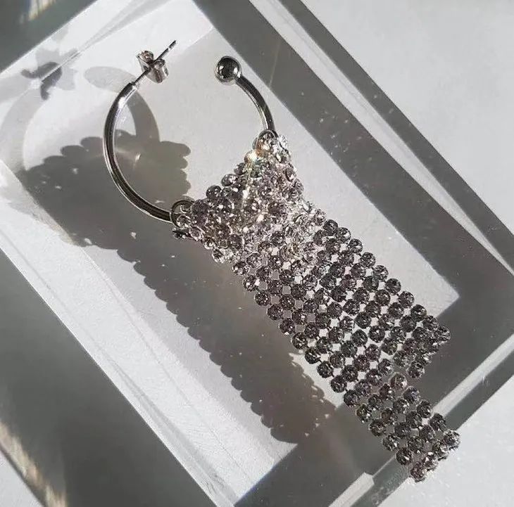 浪姐2：耳环越大，气场越强