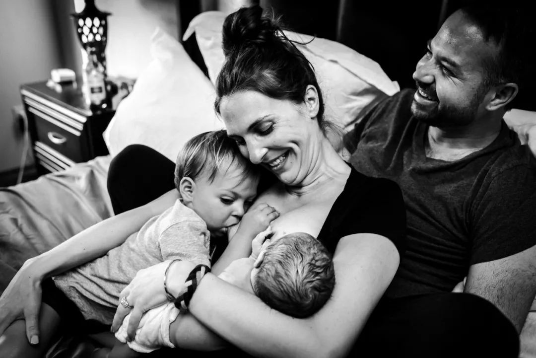 哺乳期怀孕还能继续喂奶么,哺乳期再怀孕还能继续喂奶吗