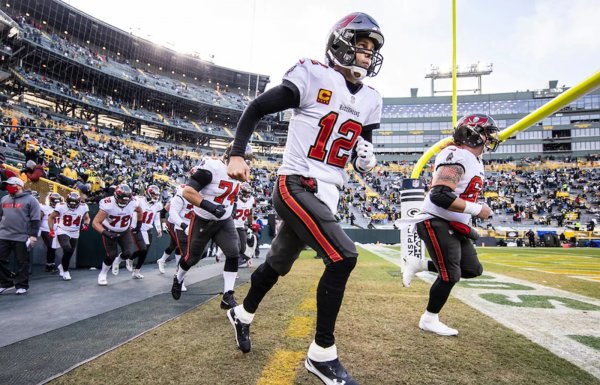 汤姆布雷迪看法网,橄榄球巨星汤姆布雷迪肌肉