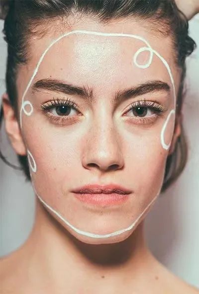 41岁张柏芝颜值有多绝,41岁张柏芝皮肤紧致似少女