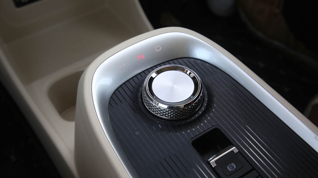 23款欧拉好猫401km续航实测,2023款欧拉好猫到底值不值得买