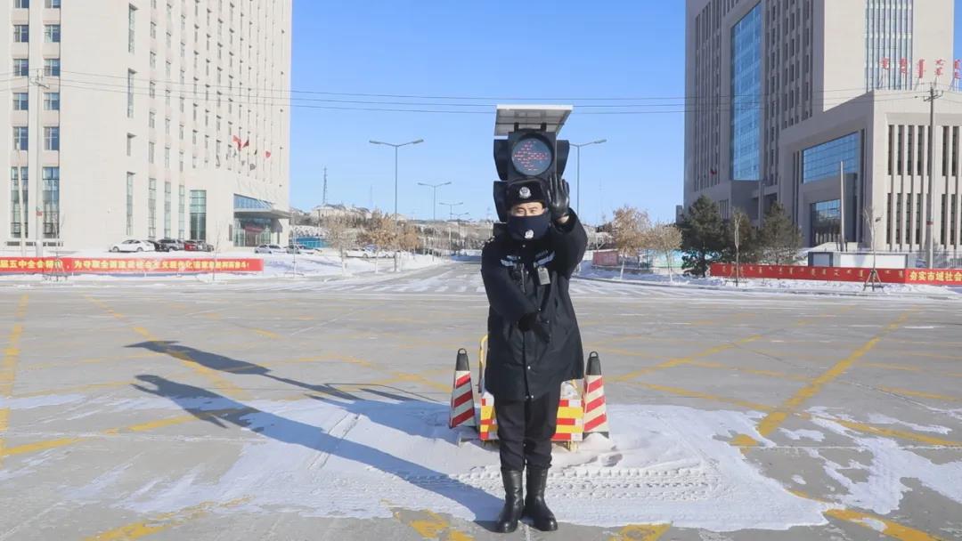 新春走基层央媒报道,温暖中国新春走基层特别报道