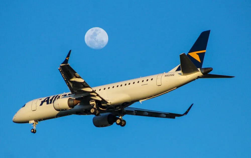 荷兰接收首架f-35a,荷兰向乌克兰交付战机最新进展