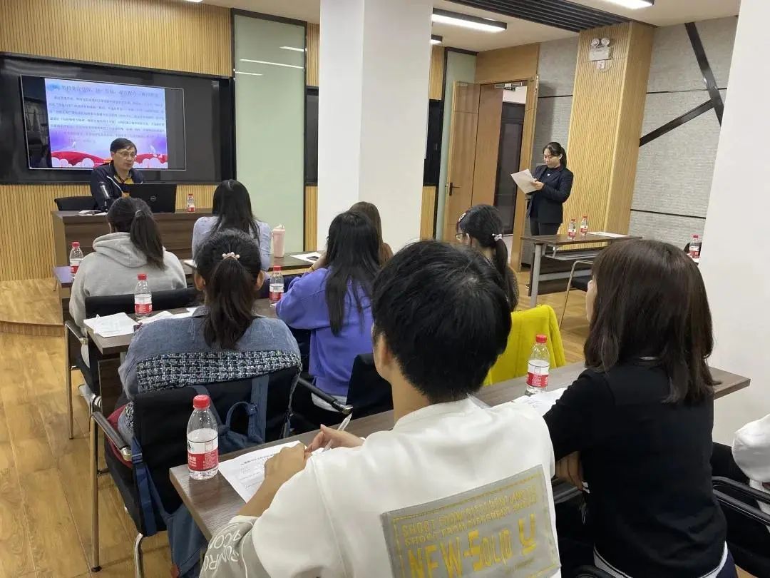 锻造社区书记队伍,高素质社区队伍