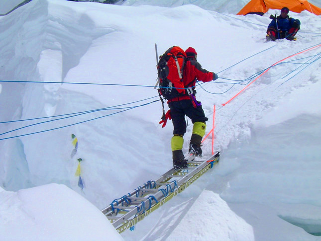 国测一大队：把忠诚写在地球之巅