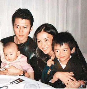 锋菲恋未来走向谢霆锋给出答案,锋菲被偶遇谢霆锋眼神宠溺甜炸屏