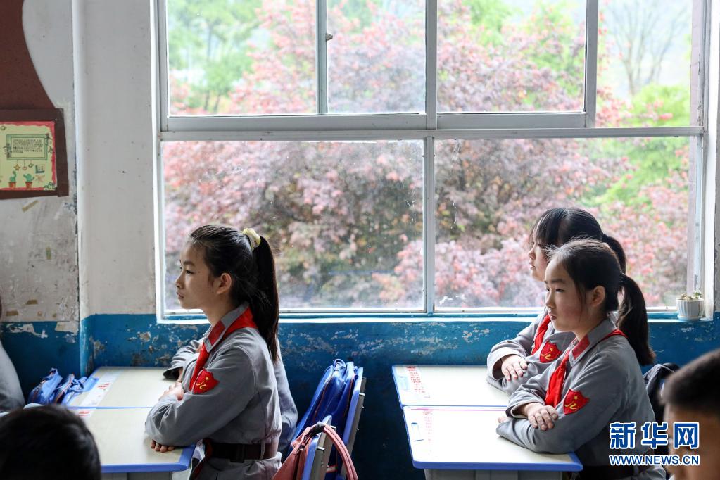 红色基因红军小学,传承红色基因寻访家乡变化