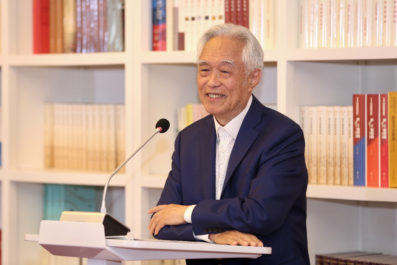 阎崇年、*书林邬**、郝振省、朱永新谈读书