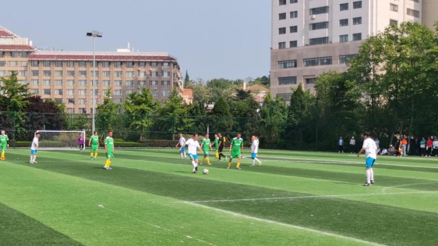 足球名宿朱广沪,戚务生徐根宝和朱广沪谁厉害