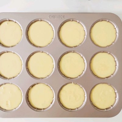 今天来做个足球翻糖蛋糕,早上来一碗红糖鸡蛋