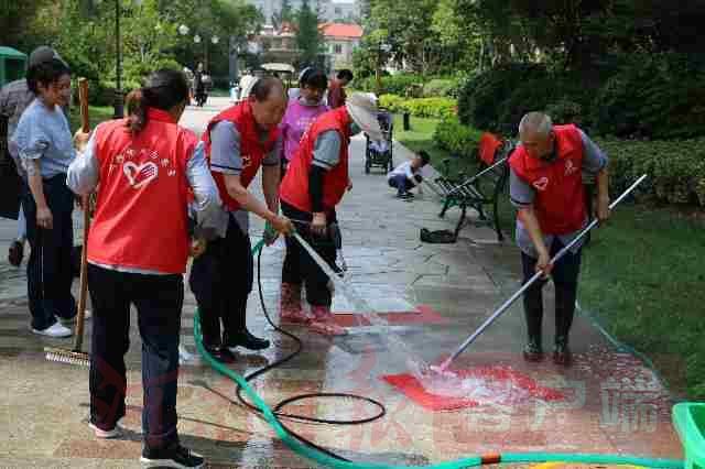 红色物业彰显红色力量,“红心”点亮民心