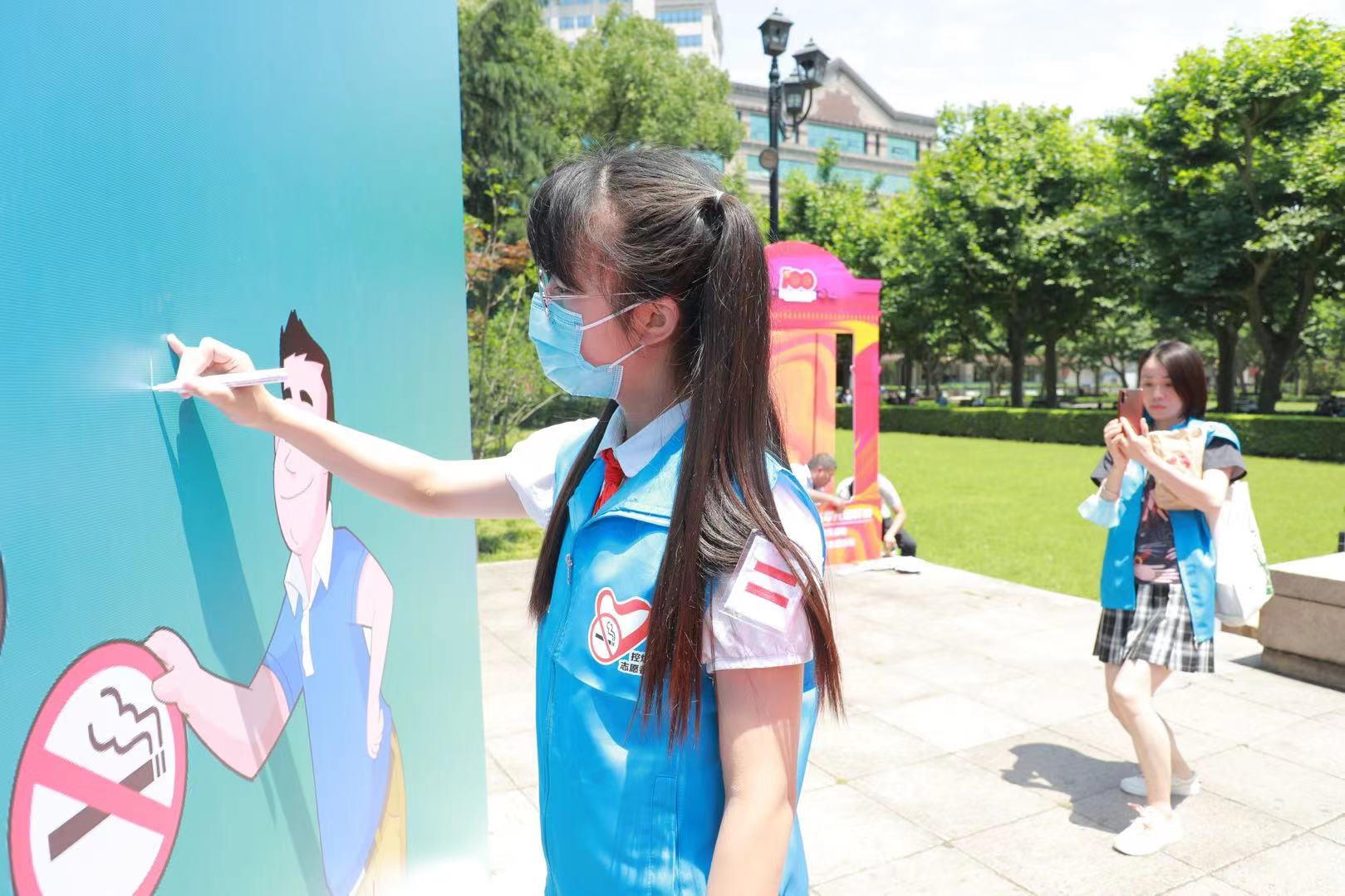 “无烟上海为爱启航”这份健康礼物,送给所有家庭