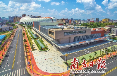 五华县跨越奋进新天地不负韶华谱华章