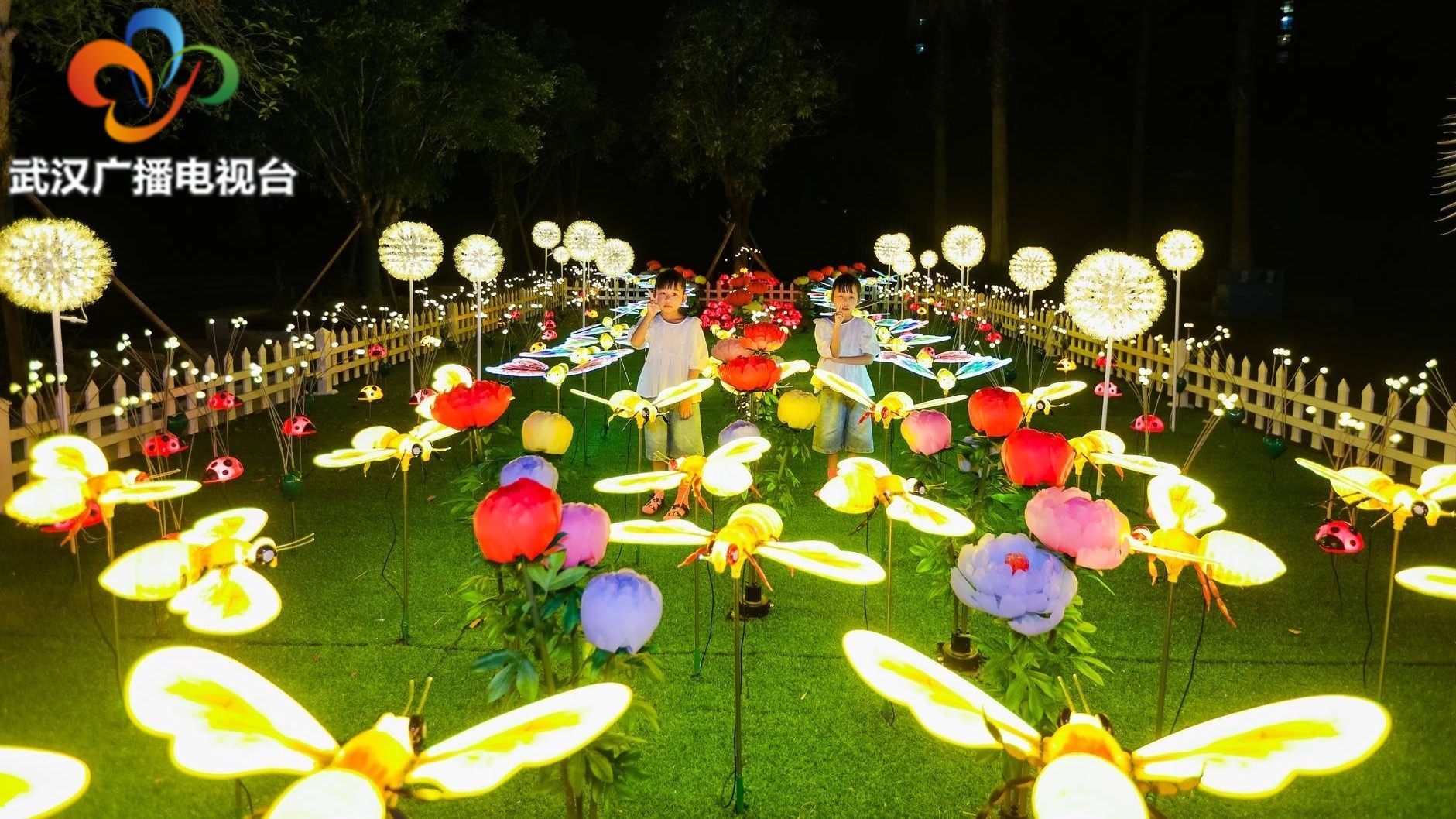 沉浸式魔术剧场秀,极地融晟海洋公园魔术表演