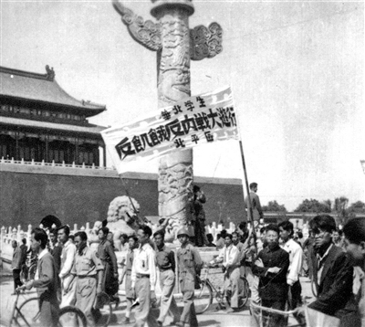 唱歌、朗诵、表演，“双反”*行游**形式丰富醒民众宣传、纠察、救护，“第二”阵线组织严密培干才